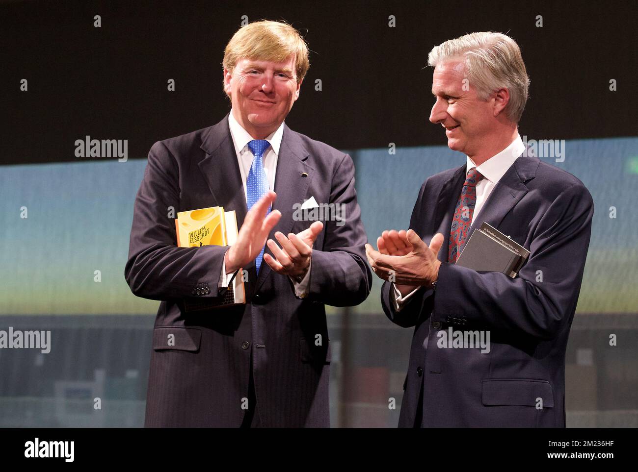 Dutch King Willem-Alexander and King Philippe - Filip of Belgium pictured at the opening day of 'Frankfurter Buchmesse' Dutch and Flemish pavillon by both countries royals, Tuesday 18 October 2016, in Frankfurt, Germany. Flanders and the Netherlands together will are the Guest of Honour at the Frankfurt Book Fair with the slogan 'Dit is wat we delen' - 'This is what we share' from 19 to 23 October. BELGA PHOTO NICOLAS MAETERLINCK Stock Photo