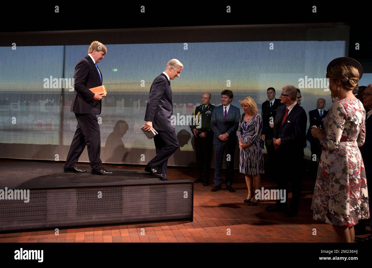 Dutch King Willem-Alexander and King Philippe - Filip of Belgium pictured at the opening day of 'Frankfurter Buchmesse' Dutch and Flemish pavillon by both countries royals, Tuesday 18 October 2016, in Frankfurt, Germany. Flanders and the Netherlands together will are the Guest of Honour at the Frankfurt Book Fair with the slogan 'Dit is wat we delen' - 'This is what we share' from 19 to 23 October. BELGA PHOTO NICOLAS MAETERLINCK Stock Photo