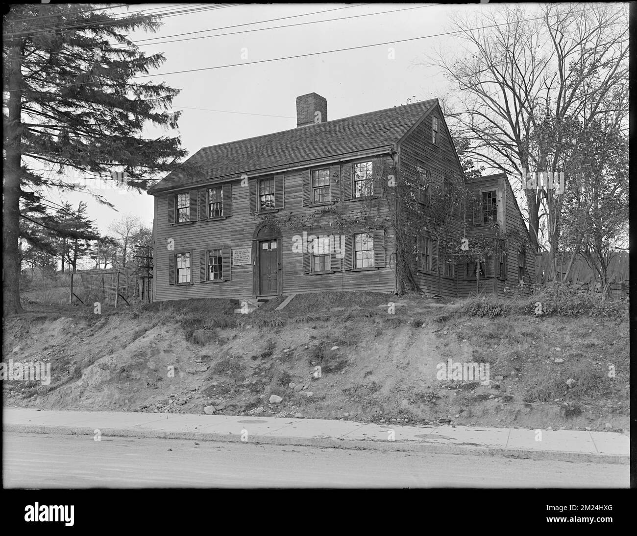 Captain William Draper House, 1721 Centre Street, West Roxbury , Houses