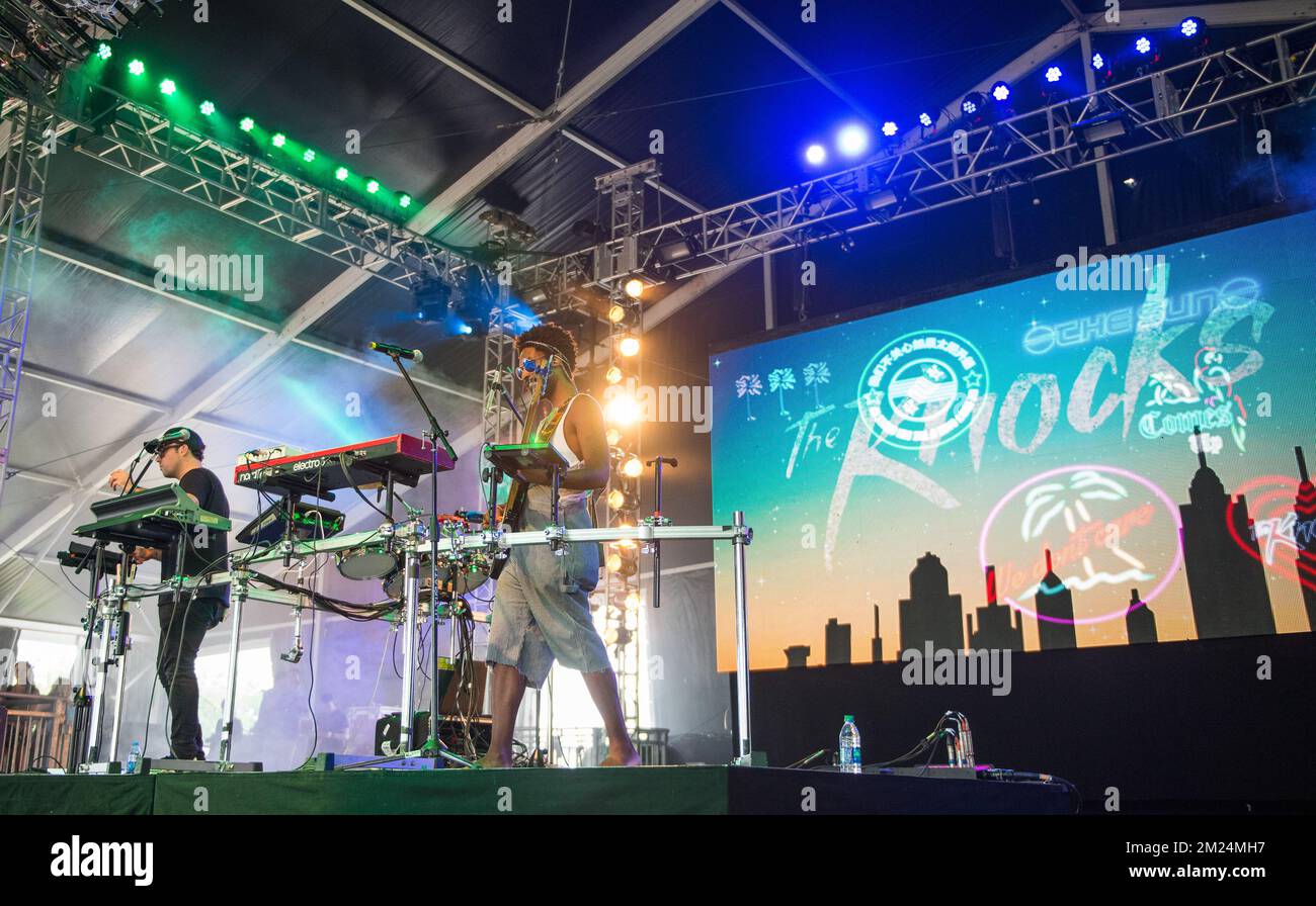 The knocks band hi-res stock photography and images - Alamy