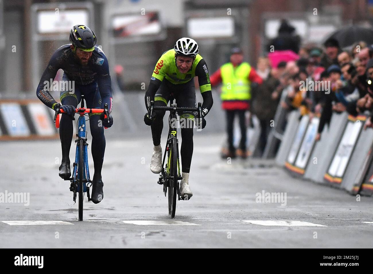 Belgian Guillaume Van Keirsbulck of Wanty-Groupe Gobert and Luxembourgian Alex Kirsch of WB Veranclassic Aqua Protect sprint for the finish of the 49th edition of the Grand Prix du Samyn cycling race, Wednesday 01 March 2017. The race starts in Quaregnon and ends in Dour (202,6km). The Grand Prix du Samyn is also the first round of the Napoleon Games Cup. BELGA PHOTO DAVID STOCKMAN Stock Photo