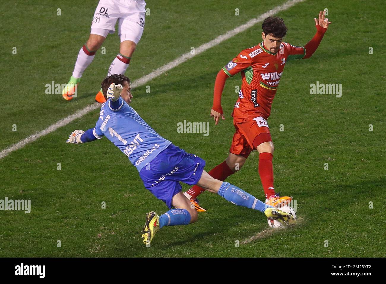 Essevee's goalkeeper Sammy Bossut and Oostende's Fernando Canesin fight for the ball during Croky Cup soccer final between SV Zulte Waregem and KV Oostende, on Saturday 18 March 2017, in Brussels. BELGA PHOTO BRUNO FAHY Stock Photo