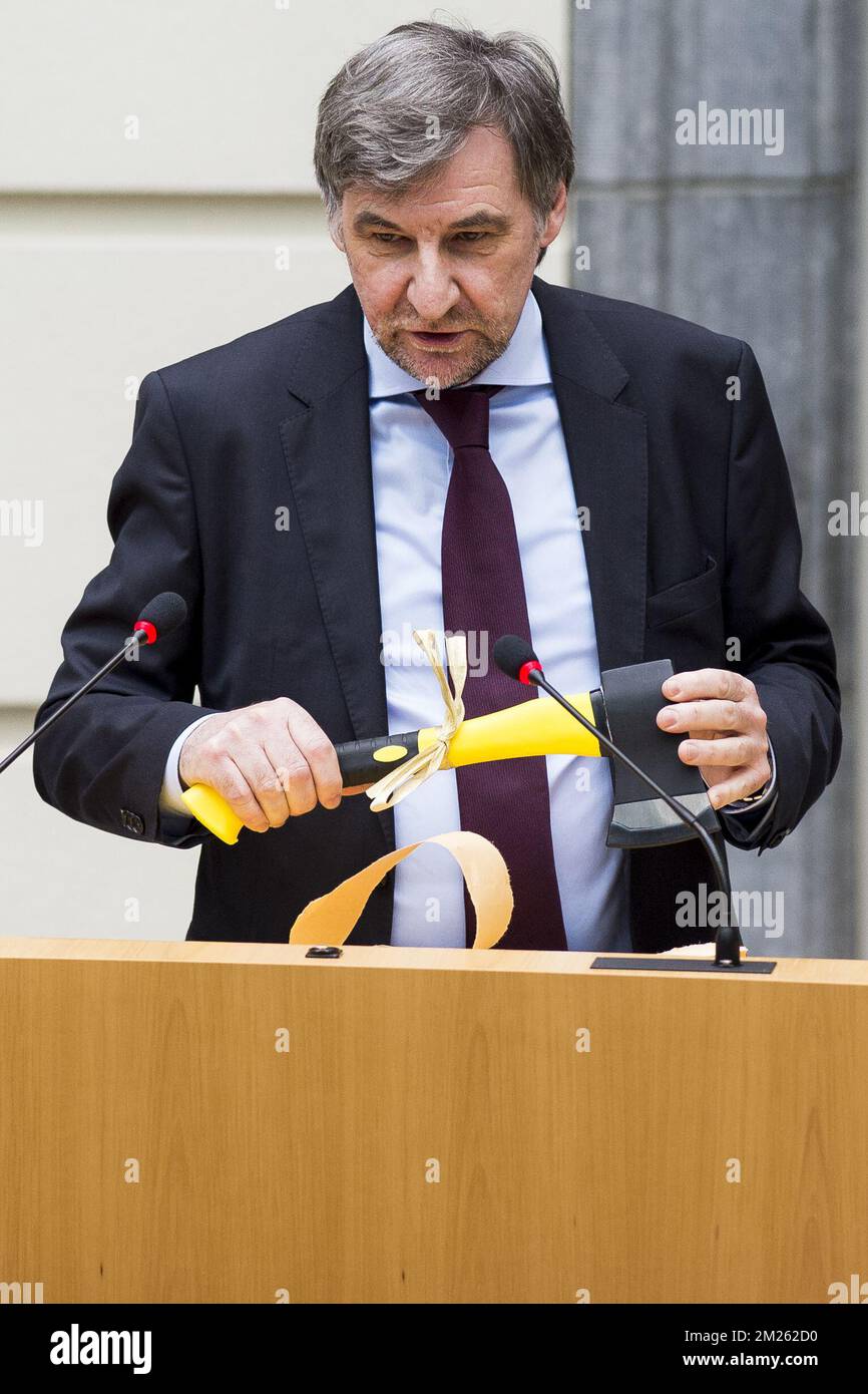 NV-A's Wilfried Vandaele pictured with an axe during a plenary session of the Flemish Parliament in Brussels, Wednesday 22 March 2017. BELGA PHOTO JASPER JACOBS Stock Photo