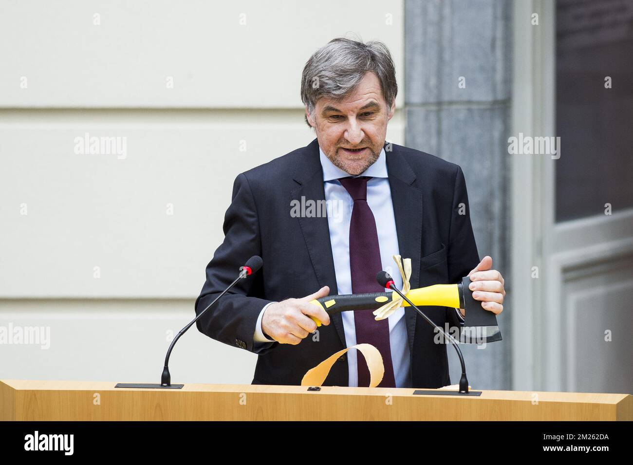 NV-A's Wilfried Vandaele pictured with an axe during a plenary session of the Flemish Parliament in Brussels, Wednesday 22 March 2017. BELGA PHOTO JASPER JACOBS Stock Photo
