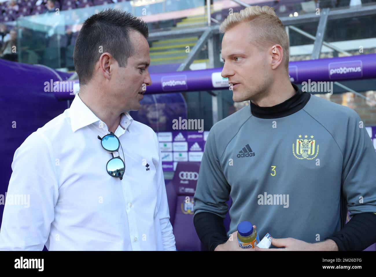 Gilles De Bilde and Anderlecht's Olivier Deschacht pictured before the Jupiler Pro League match between RSC Anderlecht and KAA Gent, in Brussels, Sunday 09 April 2017, on day 2 (out of 10) of the Play-off 1 of the Belgian soccer championship. BELGA PHOTO VIRGINIE LEFOUR Stock Photo