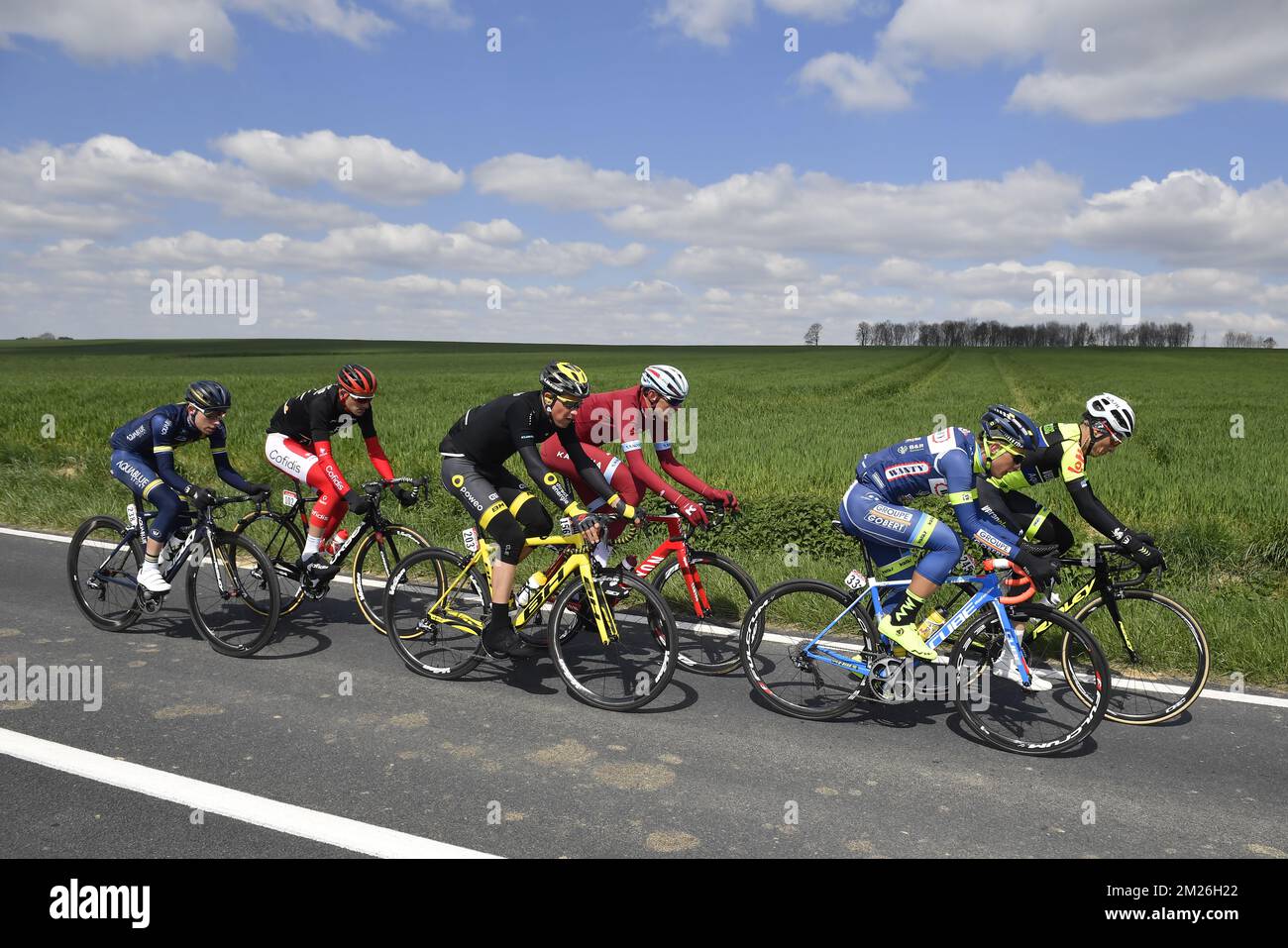 Aqua blue cycling hi res stock photography and images Page 2 Alamy