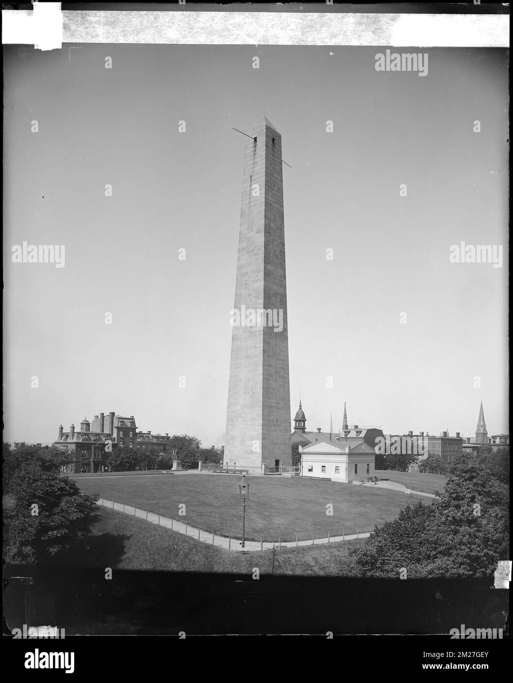 Charlestown, Bunker Hill monument , Monuments, Bunker Hill, Battle of, Boston, Mass., 1775. Frank Cousins Glass Plate Negatives Collection Stock Photo