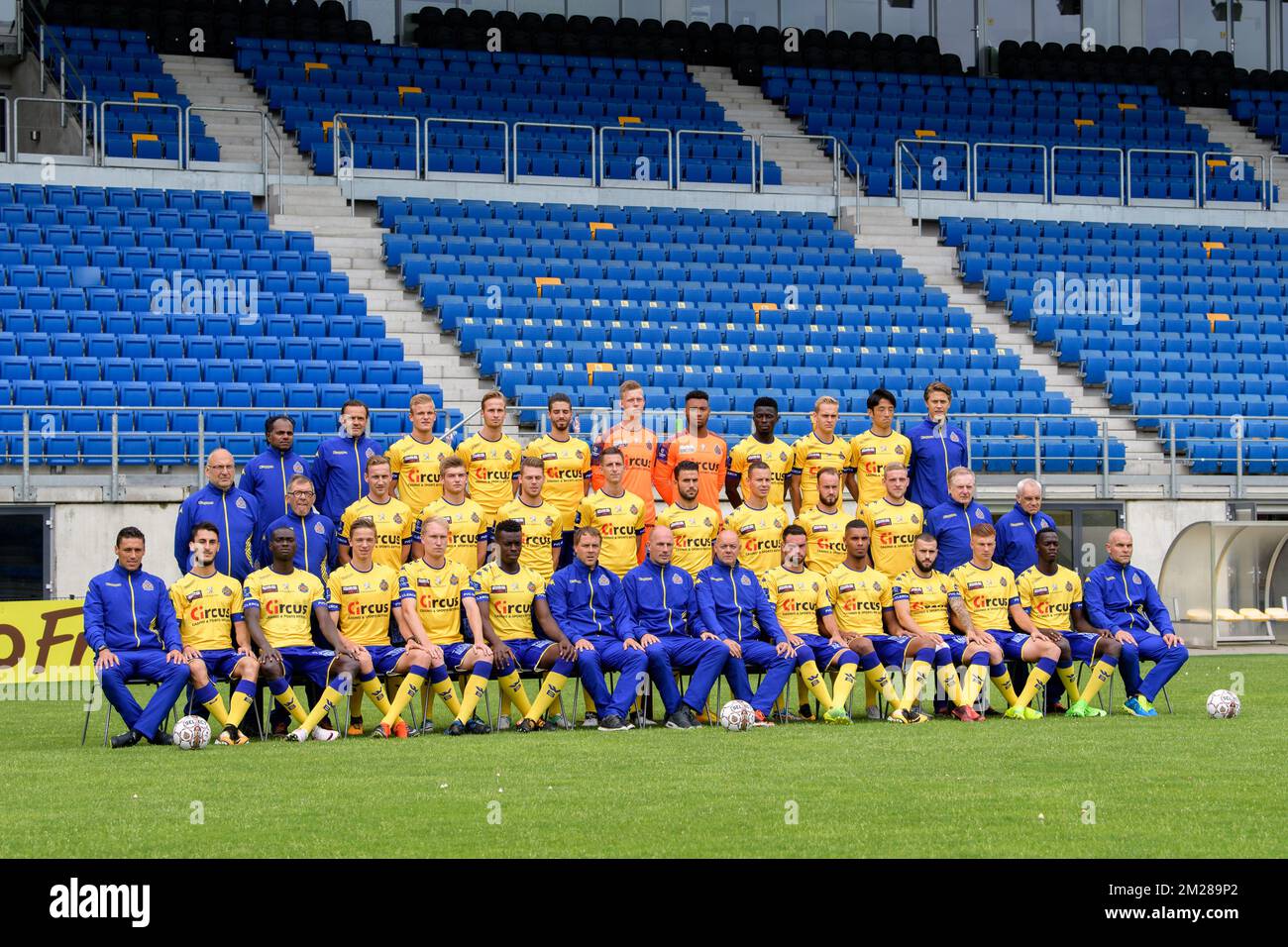 98 division hires stock photography and images Alamy