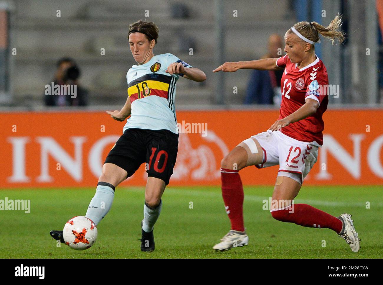Belgium's Aline Zeler and Denmark's Stine Larsen fight for the ball during a soccer game between Belgian national women's soccer team Red Flames and Denmark, the first game in group A in the group stage of the Women's European Championship 2017 in the Netherlands, Sunday 16 July 2017 in Rheden, The Netherlands. BELGA PHOTO DAVID CATRY Stock Photo