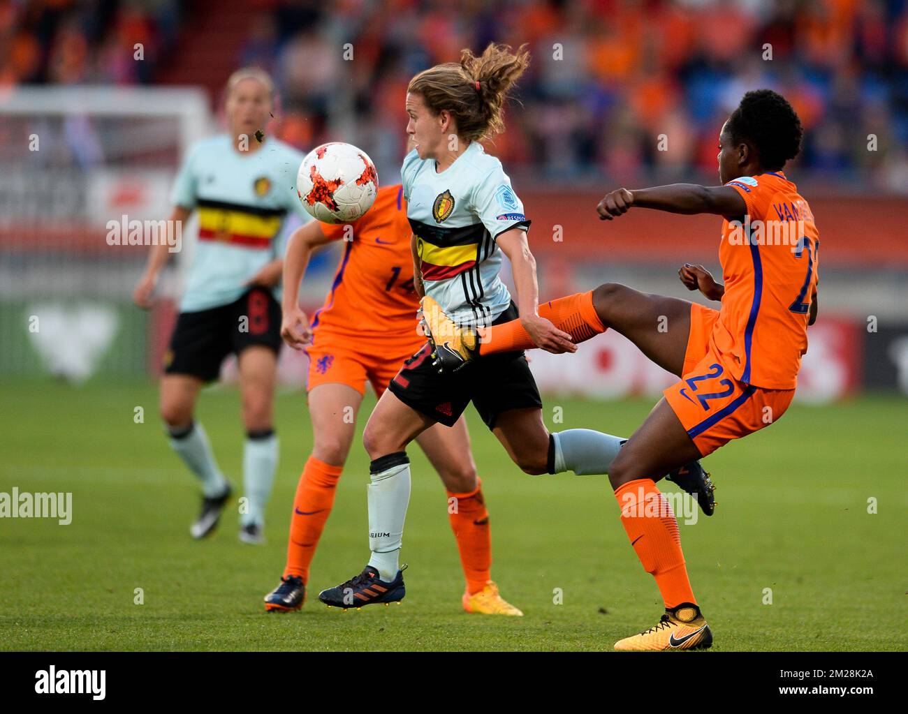 Belgium's Davina Philtjens and Dutch Liza van der Most pictured in action during a soccer game between Belgian national women's soccer team Red Flames and The Netherlands, the third game in group A in the group stage of the Women's European Championship 2017 in the Netherlands, Monday 24 July 2017 in Tilburg, The Netherlands. BELGA PHOTO DAVID CATRY Stock Photo