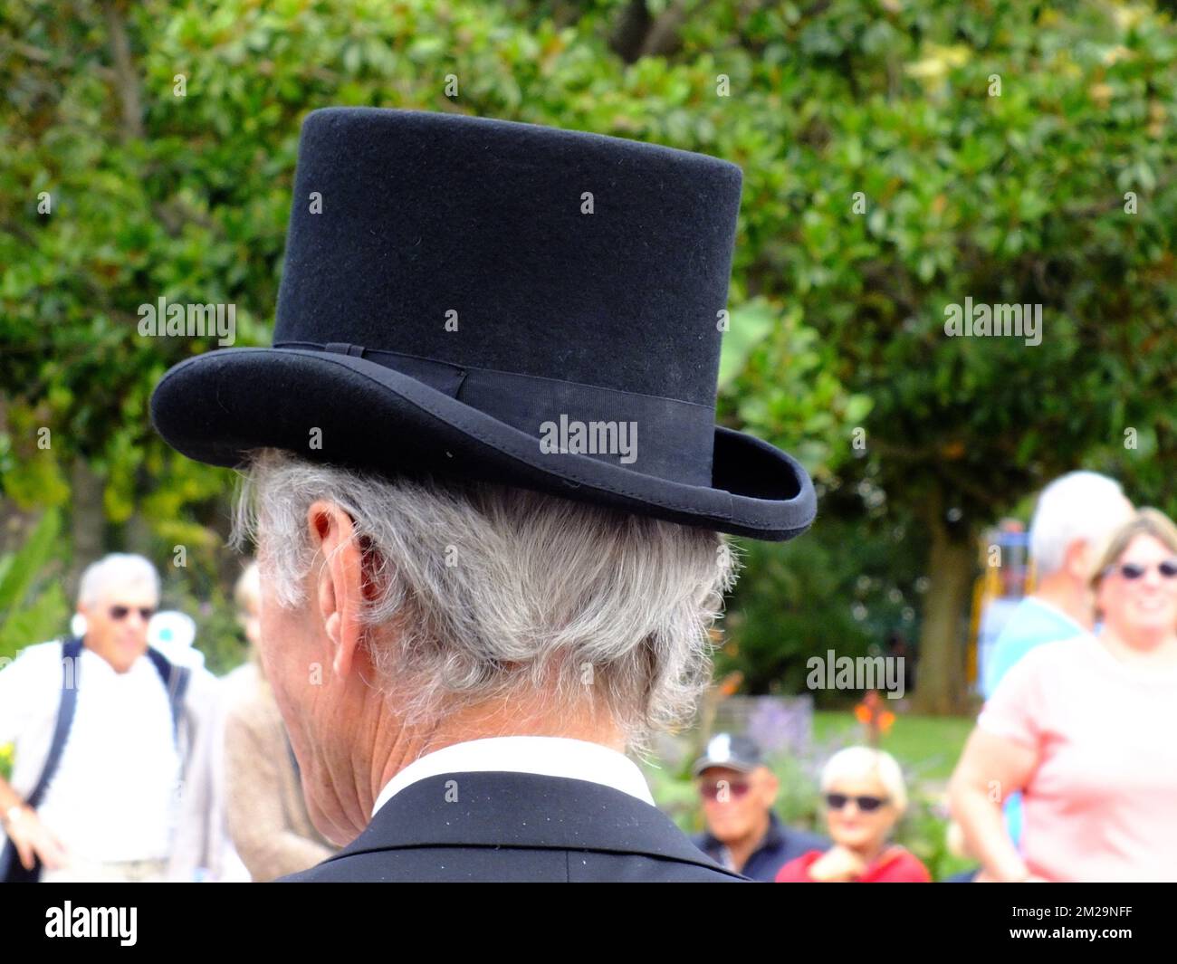 Chapeaux hi-res stock photography and images - Page 2 - Alamy