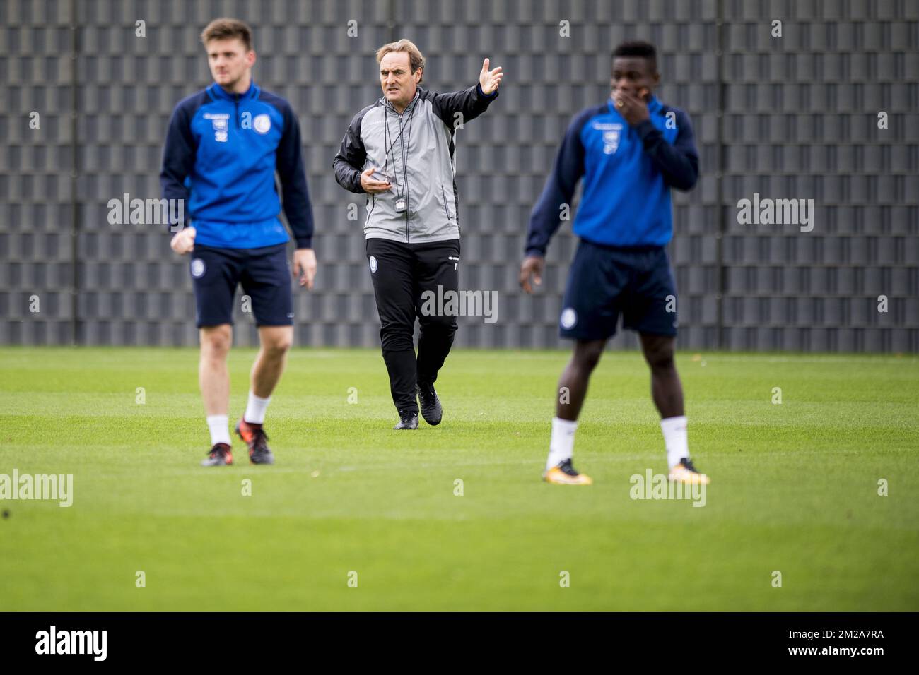 Gent's Thomas Foket, Gent's head coach Yves Vanderhaeghe and Gent's Moses Simon pictured during a training session of Belgian first division soccer team KAA Gent, Wednesday 11 October 2017 in Gent. It's their first session with new head coach Vanderhaeghe. BELGA PHOTO JASPER JACOBS Stock Photo