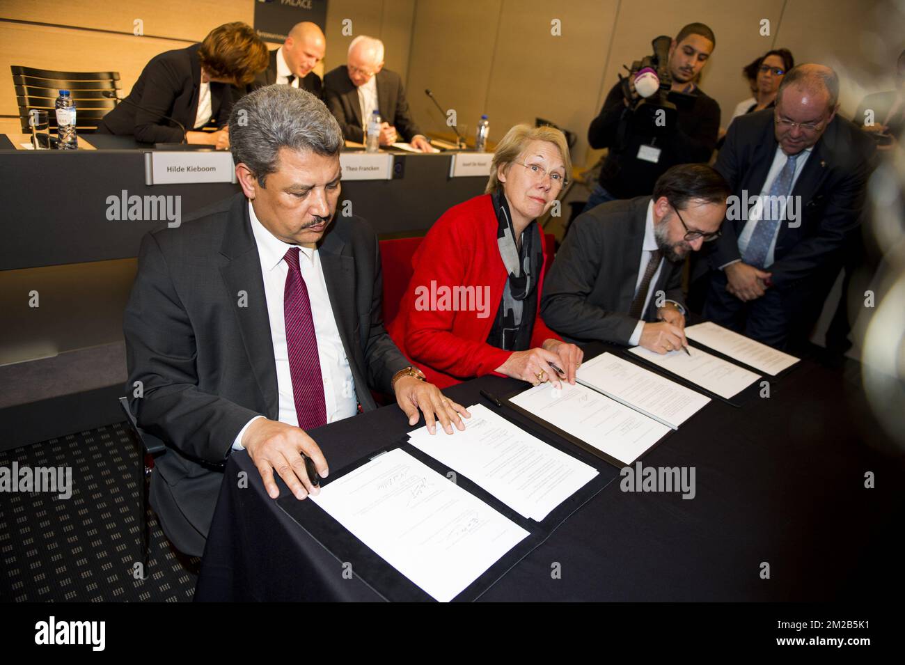 Illustration picture taken during a press conference of Belgian cardinal and Belgian State Secretary for Asylum Policy, Migration, in Brussels, Tuesday 21 November 2017, over the welcoming of 150 Syrian refugees with humanitarian visum from Turkey and Libanon. Laic and christian community Sant'Egidio will coordonate the action to welcome the refugees in several religious communities in Belgium. BELGA PHOTO JASPER JACOBS Stock Photo