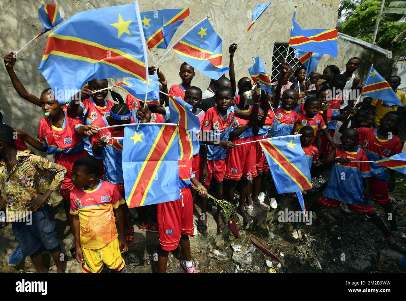 Illustration shows kids with Congolese flags in marge of the inauguration of the Belgian embassy