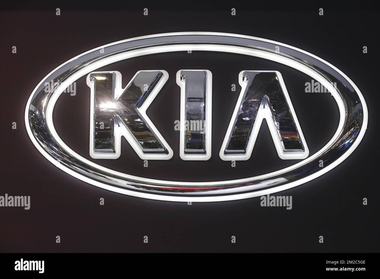 KIA logo pictured during the 96th edition of the Brussels Motor Show, at Brussels Expo, on Sunday 14 January 2018, in Brussels. BELGA PHOTO NICOLAS MAETERLINCK Stock Photo