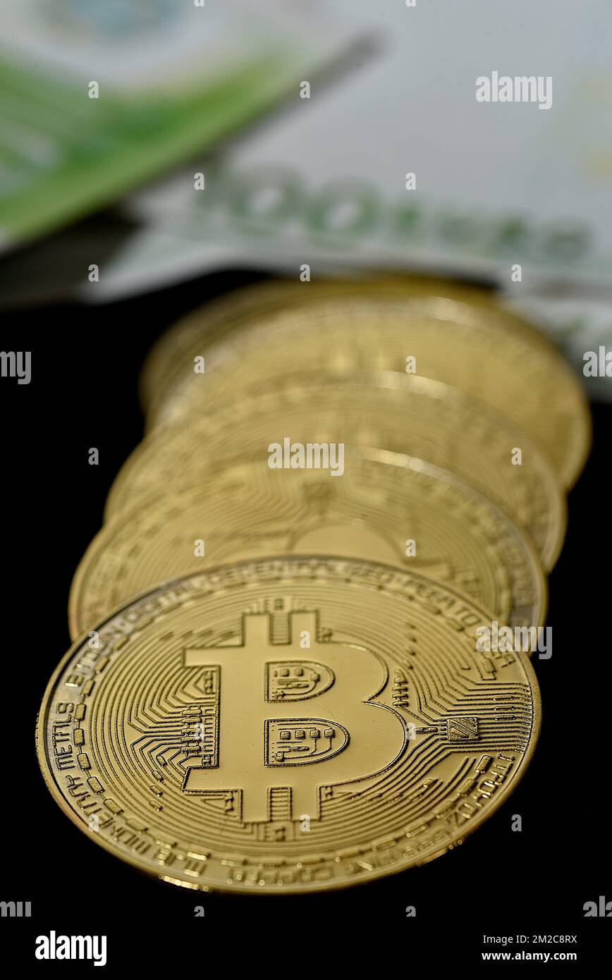 Virtual money Monnaie virtuelle 18/01/2018 Stock Photo Alamy
