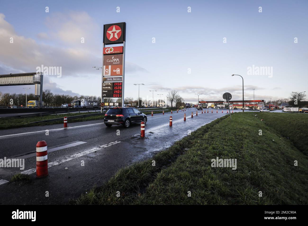 Illustration picture shows the parking area of the Texaco service station on the E40 Highway in Groot-Bijgaarden, Friday 19 January 2018. During the night, a police patrol was attacked by some 40 people, during a control action on transit migration. 16 attackers were arrested. BELGA PHOTO THIERRY ROGE Stock Photo