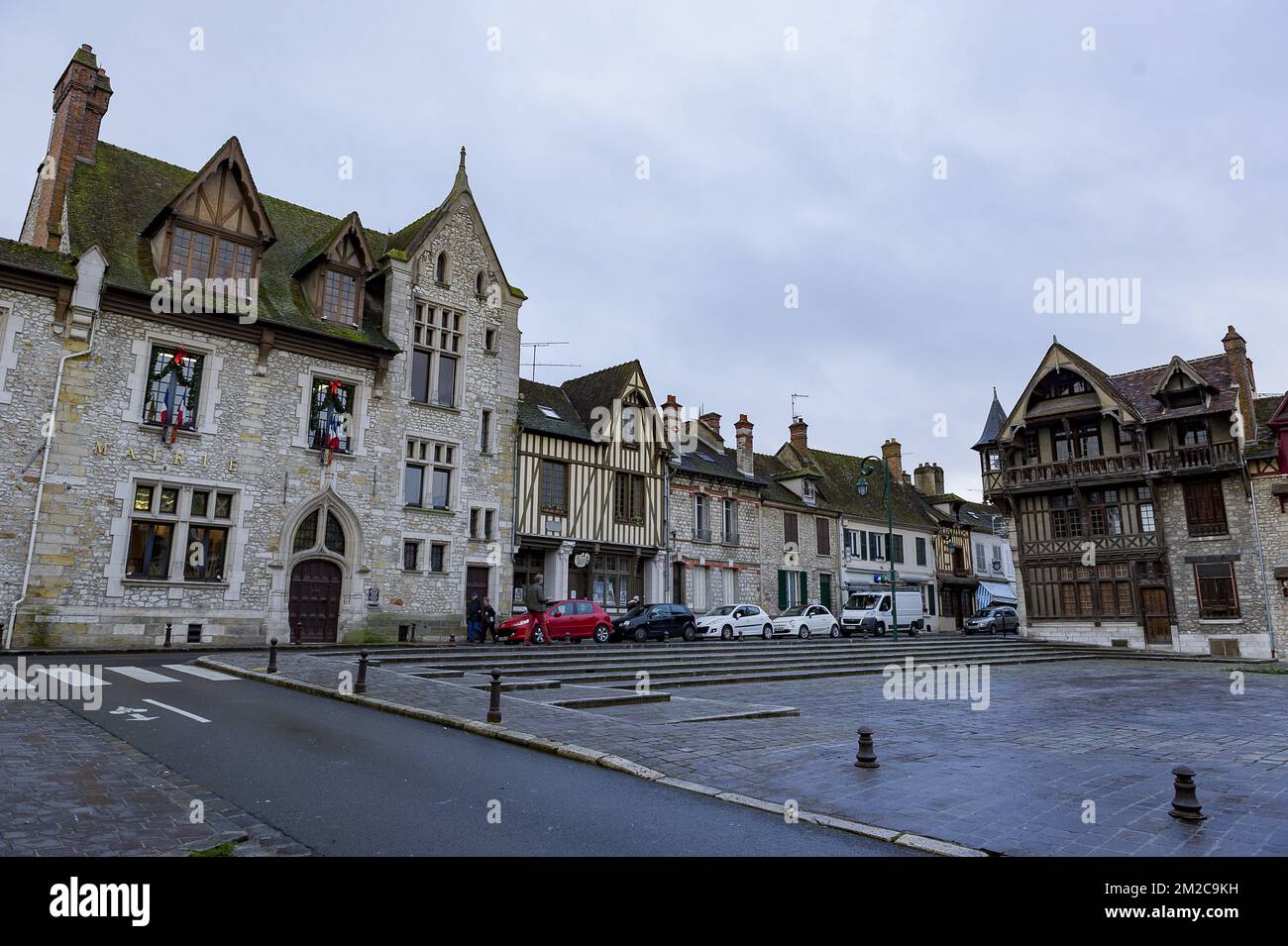 French medieval city MoretsurLoing MoretsurLoing est une petite