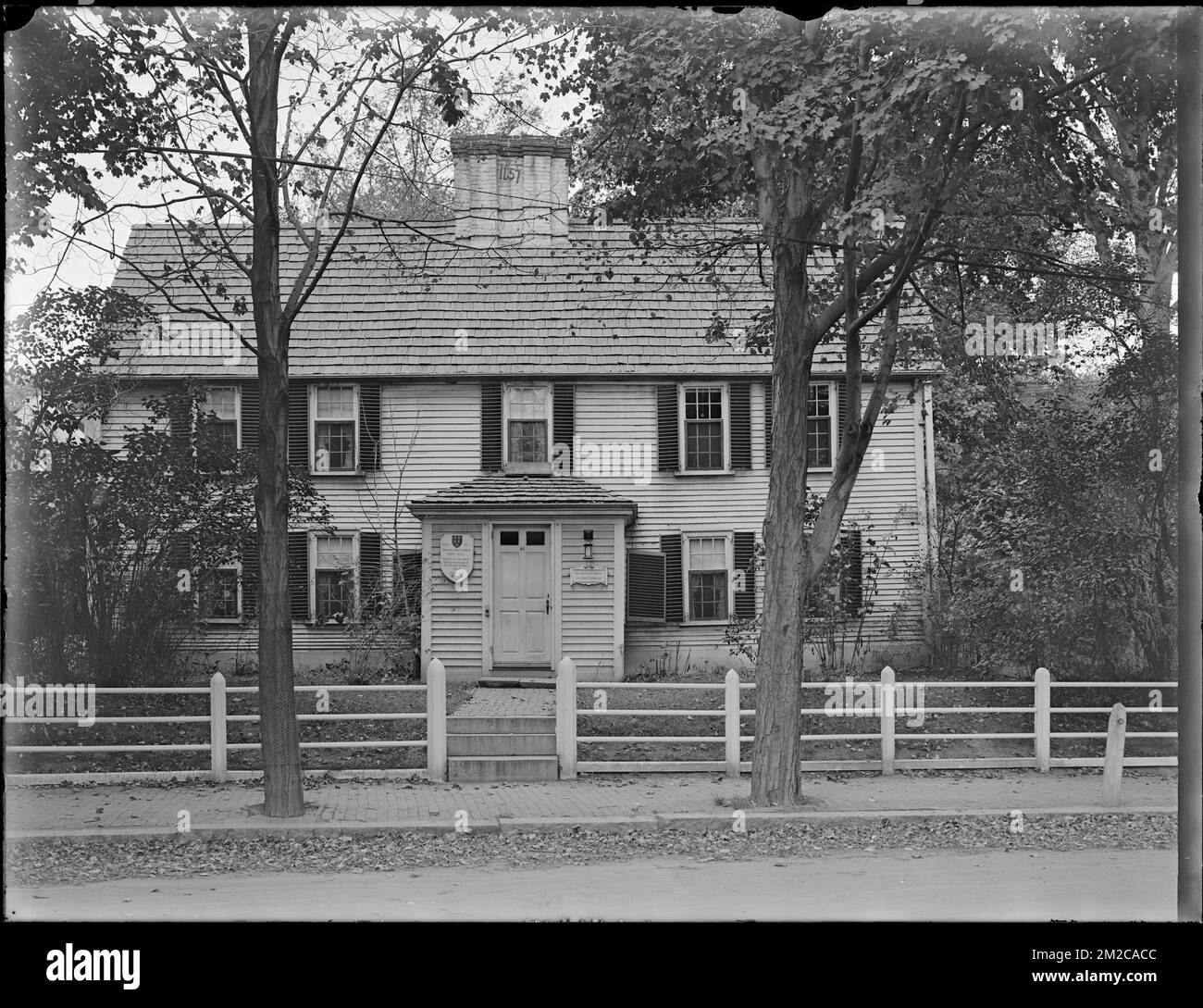 CooperAustin House, 21 Linnaean Street, Cambridge, Mass. , Houses
