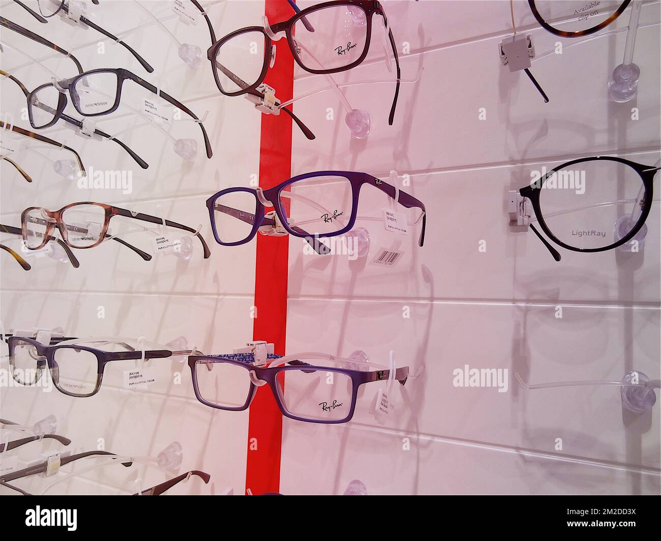 Lunette de vue glasses hi-res stock photography and images - Alamy