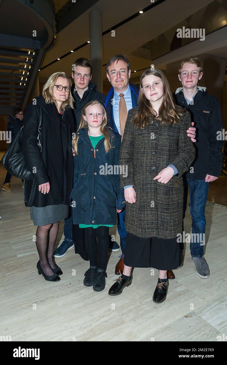 Antwerp Mayor Bart De Wever And His Family Pictured On The Red Carpet antwerp-mayor-bart-de-wever-and-his-family-pictured-on-the-red-carpet