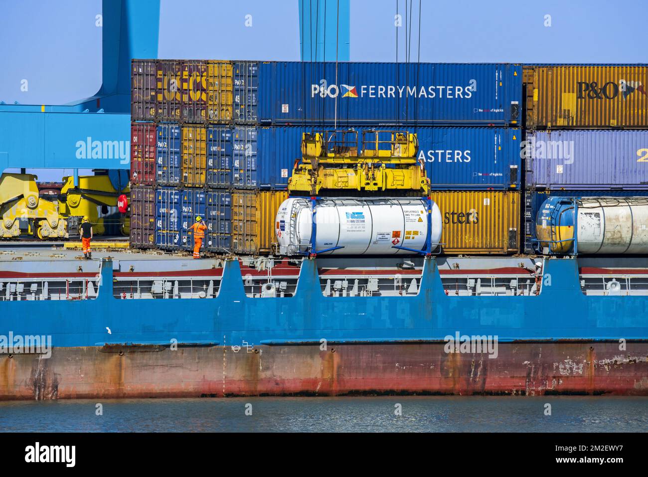 Manutention de conteneurs hi-res stock photography and images - Alamy