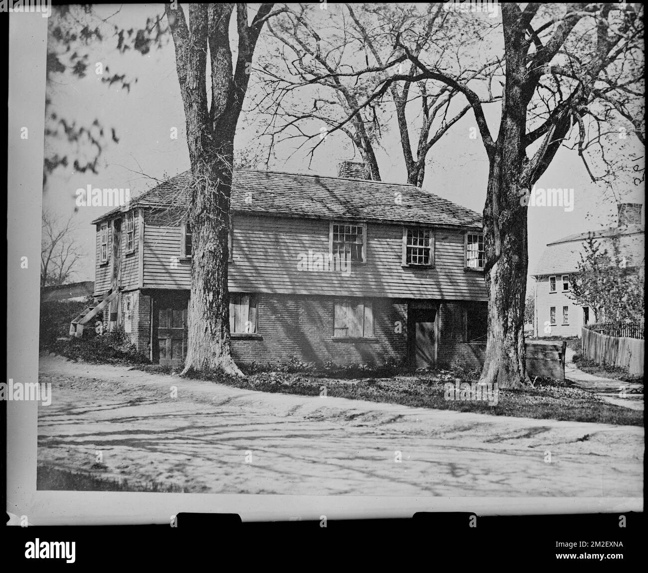 Danvers, Locust Street, first shoe shop in New England, 1768 , Houses