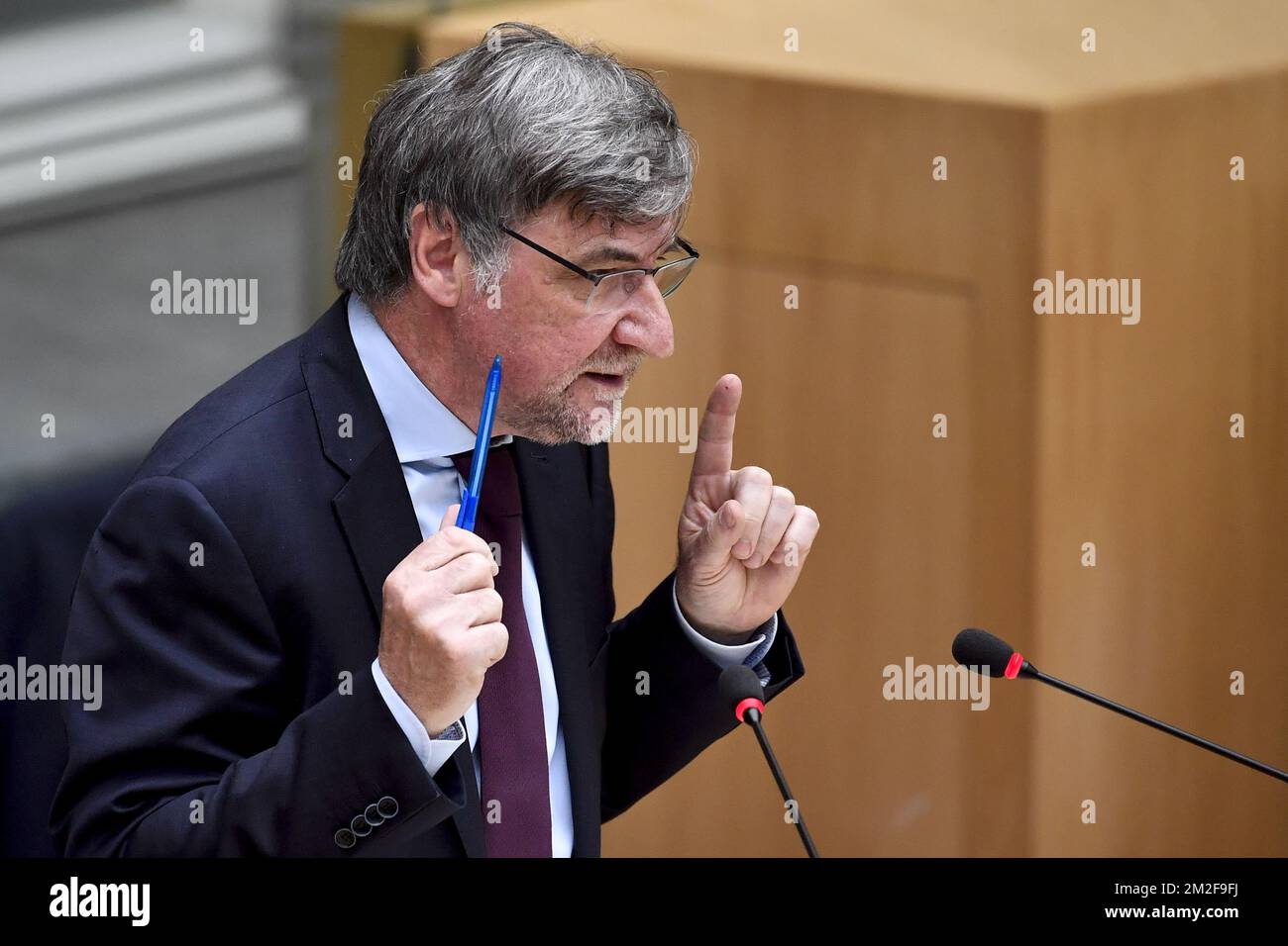 N-VA's Wilfried Vandaele pictured during a plenary session of the Flemish Parliament in Brussels, Wednesday 16 May 2018. BELGA PHOTO DIRK WAEM Stock Photo