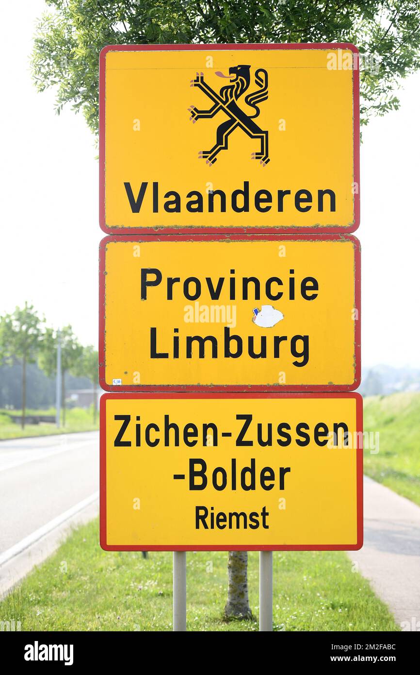 Illustration shows the name of the Zichen-Zussen-Bolder, Riemst municipality, Limburg Province and Flanders on a road sign, Thursday 17 May 2018. BELGA PHOTO YORICK JANSENS Stock Photo