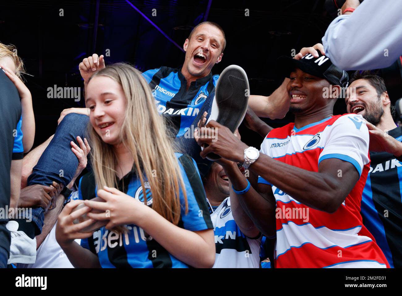 8000 fans Grote Markt Bruges Champions Parade Celebration Highlights at a Glance