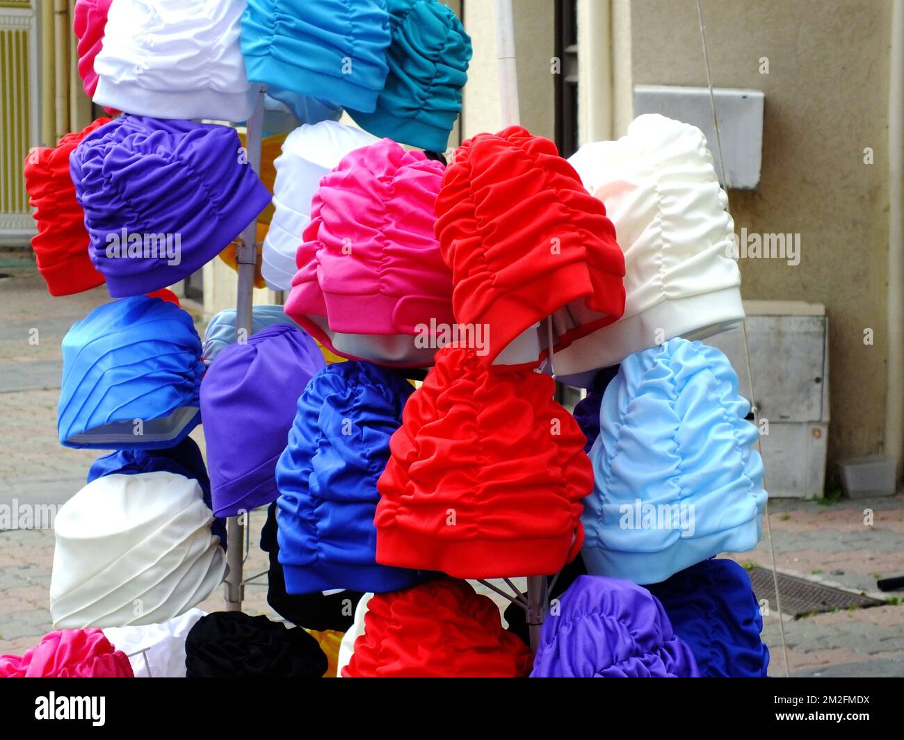 Bonnet de bain hi-res stock photography and images - Alamy