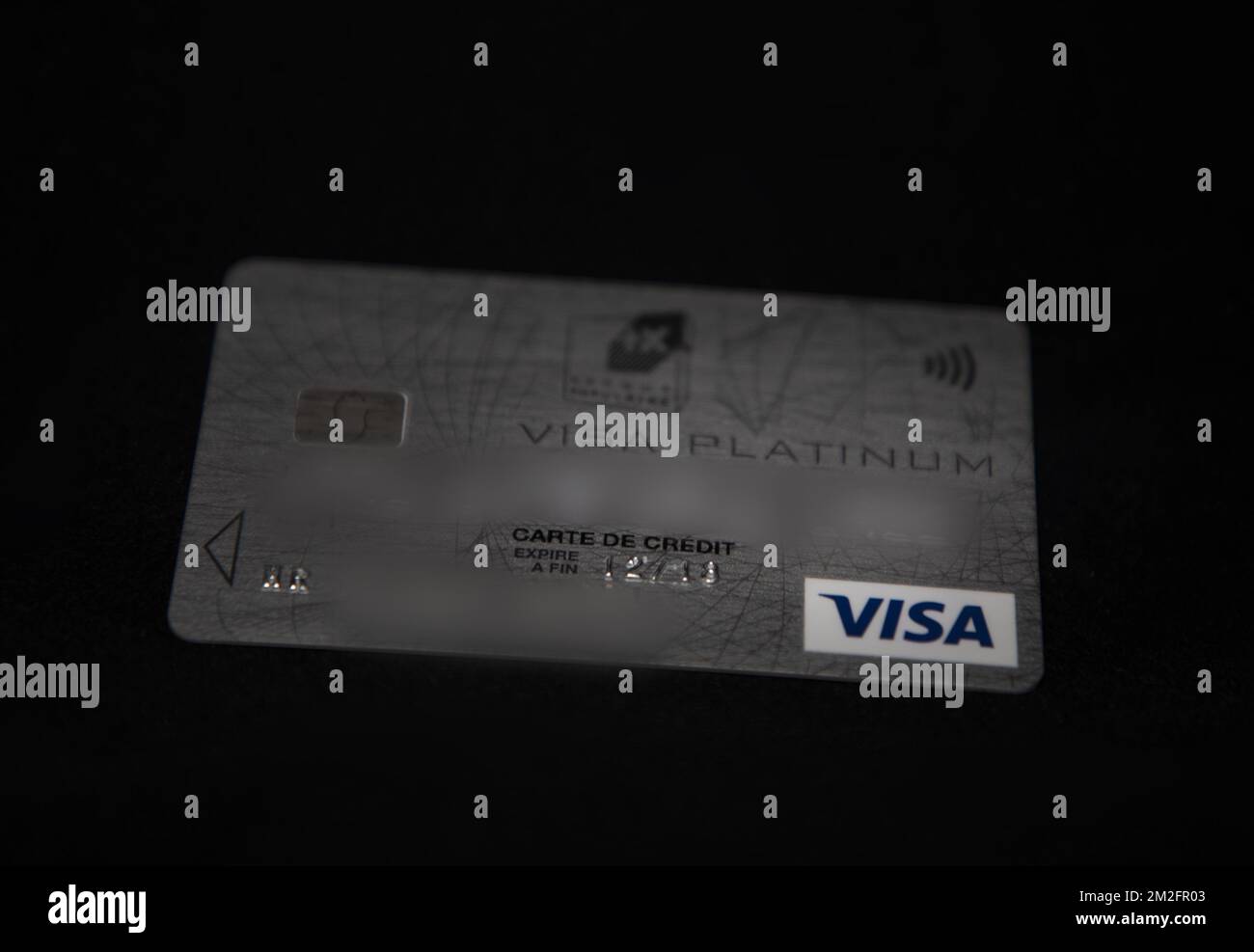 COMPTES ET MOYENS DE PAIEMENT visual data 2