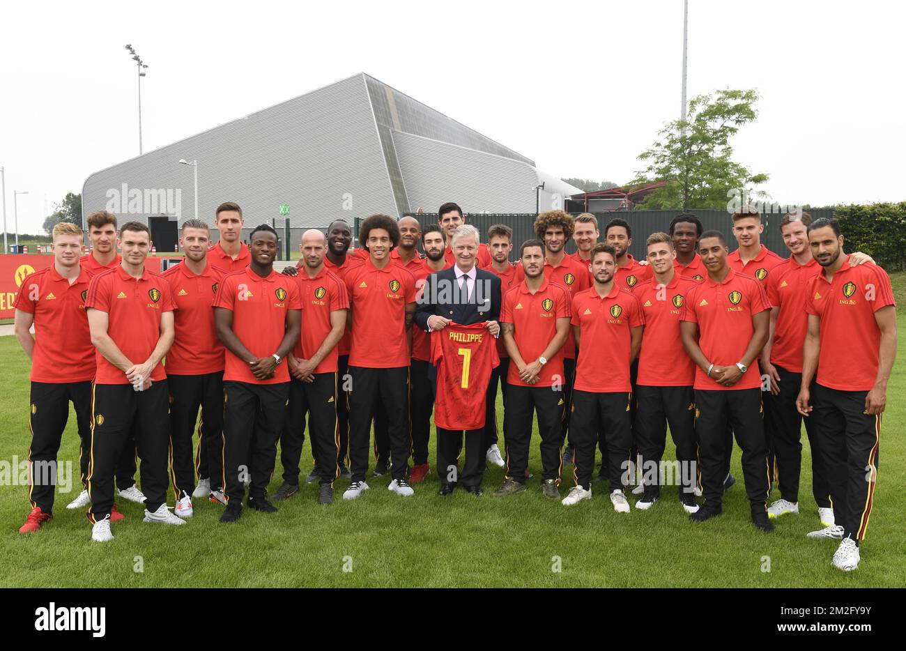 King Philippe - Filip of Belgium pose with players at a Royal visit to a training session of the Belgian national soccer team Red Devils, Saturday 09 June 2018, in Tubize. The Red Devils started their preparations for the upcoming FIFA World Cup 2018 in Russia. BELGA PHOTO POOL PHILIPPE CROCHET  Stock Photo