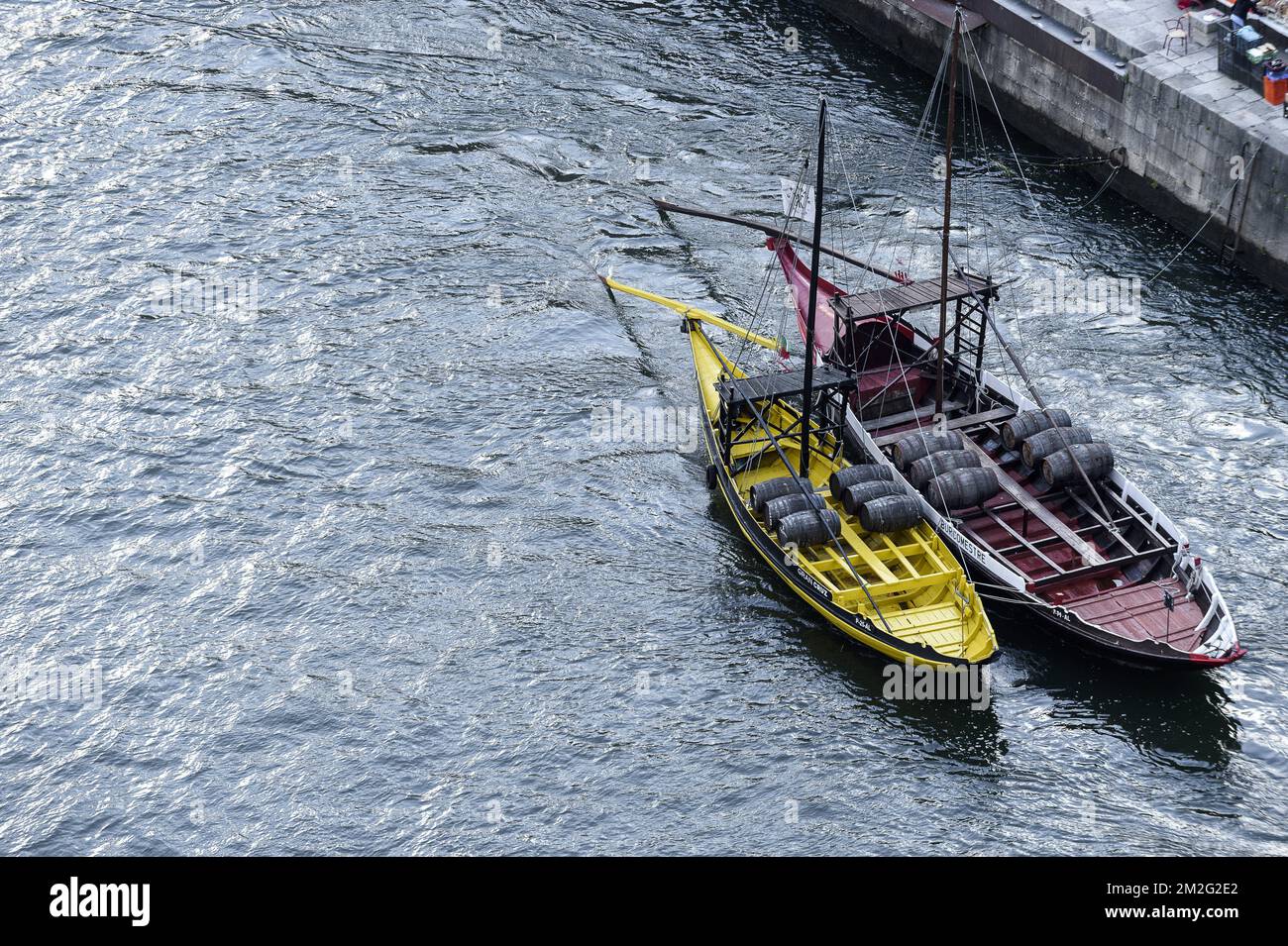 The nice Porto city and the Douro and the barco rabelo | La ville de ...