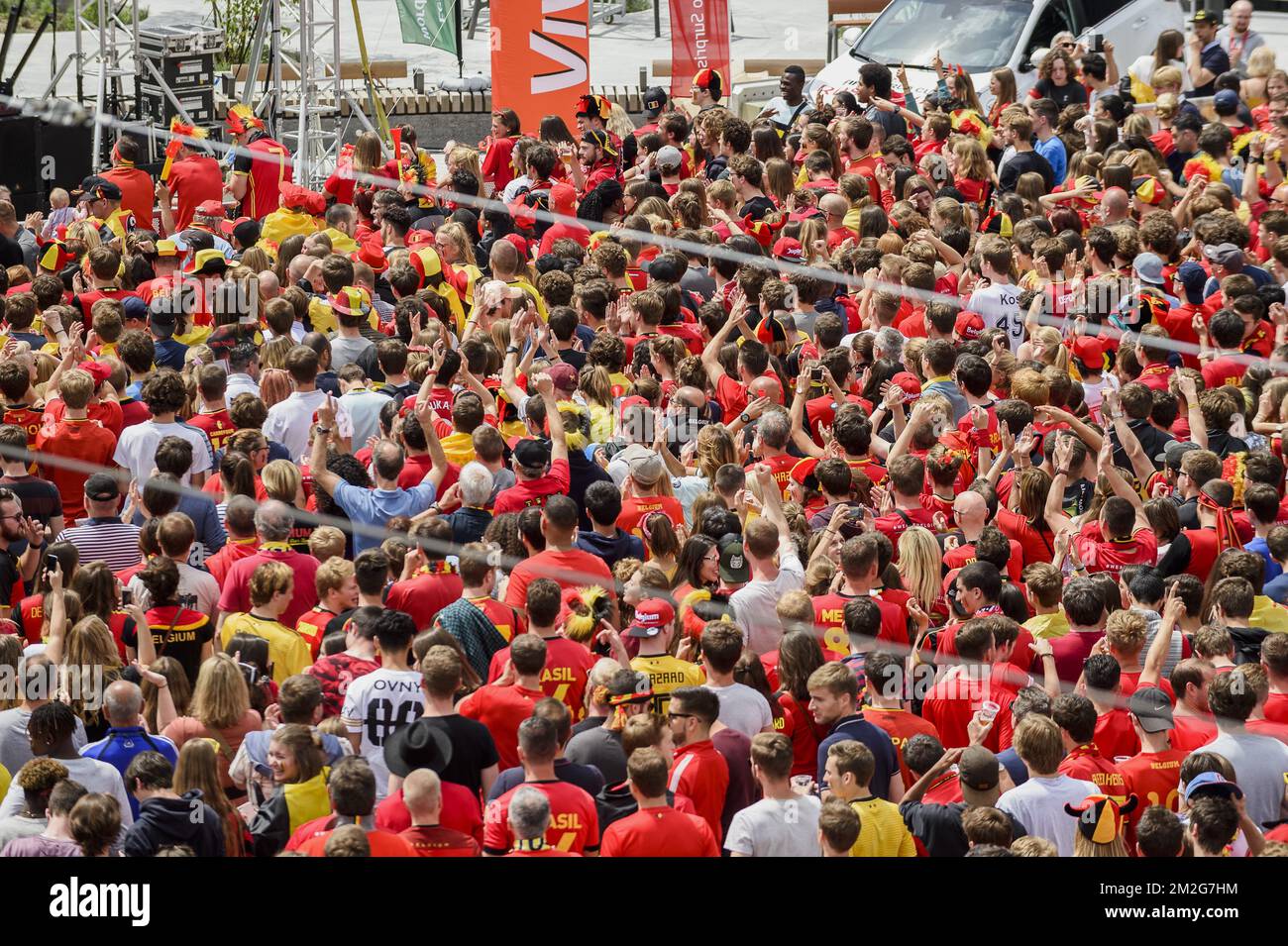 Grootste Supporters De Diables Rouges Giant screen for the soccer supporters and for families of the mondial ...