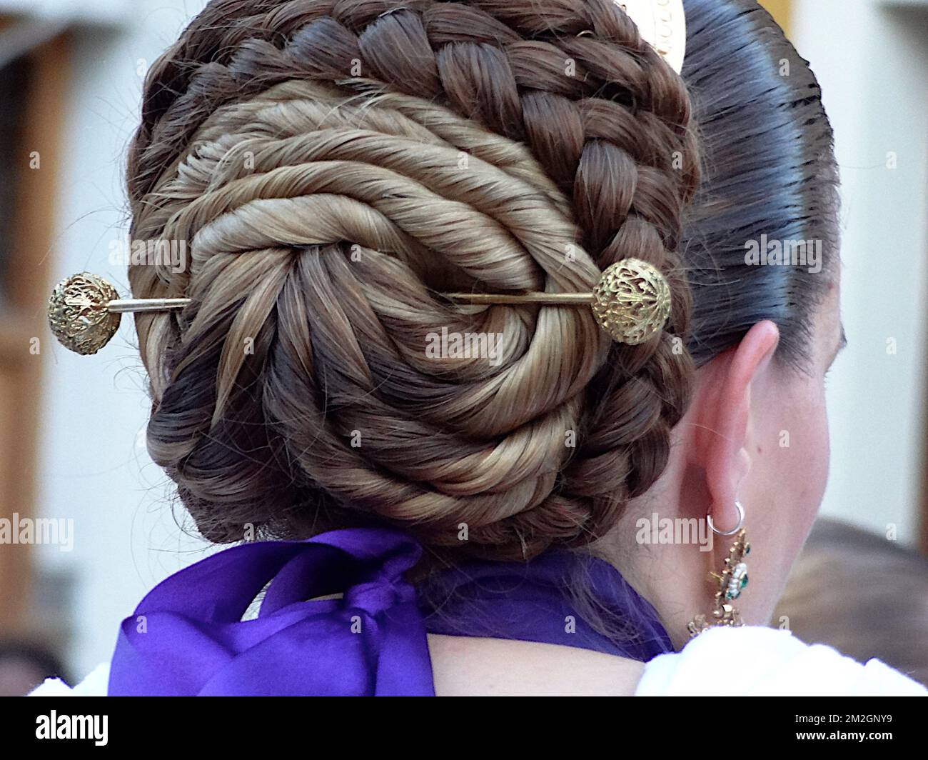 Hair bun Chignon 09/07/2018 Stock Photo Alamy
