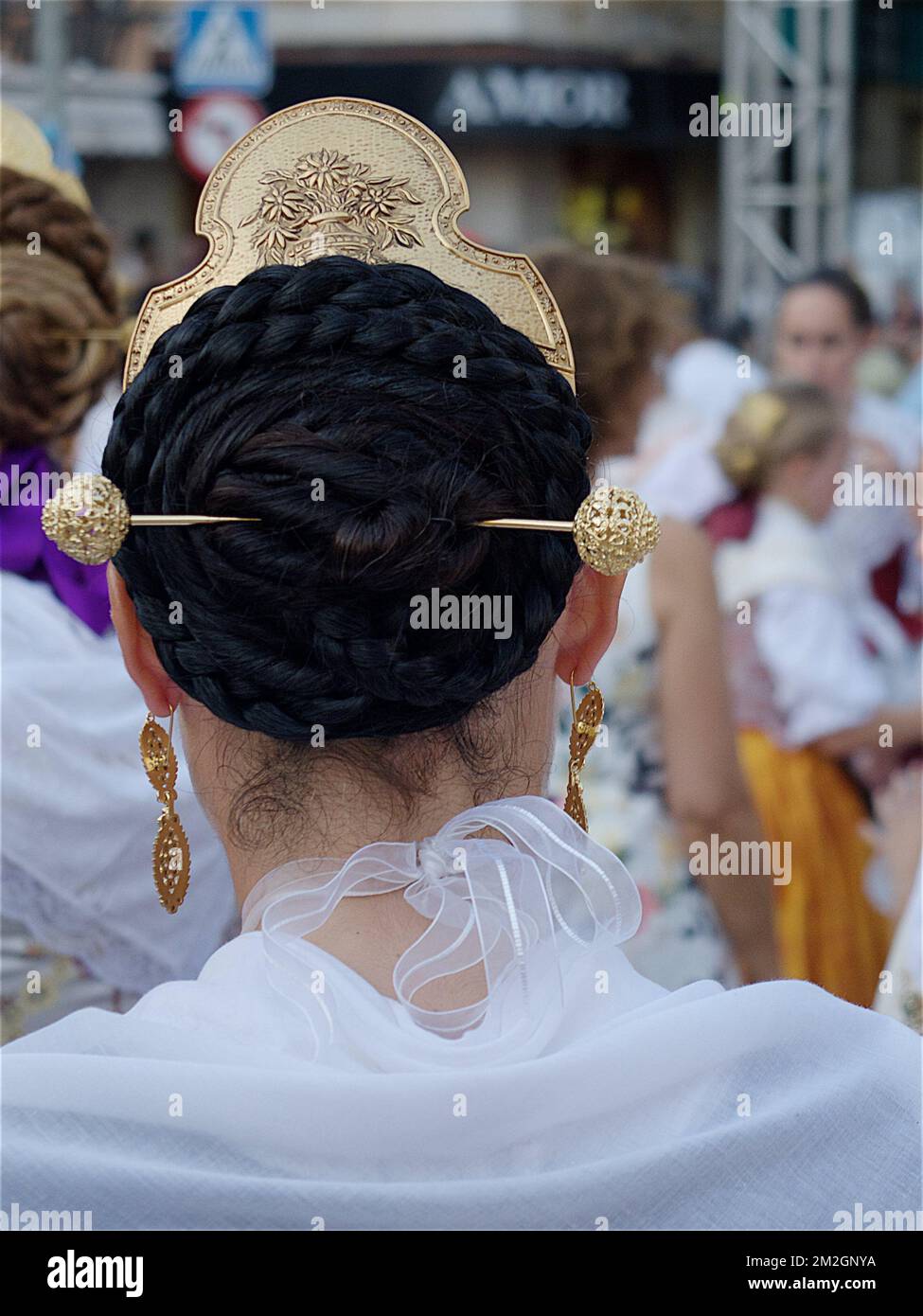 Hair bun Chignon 08/07/2018 Stock Photo Alamy