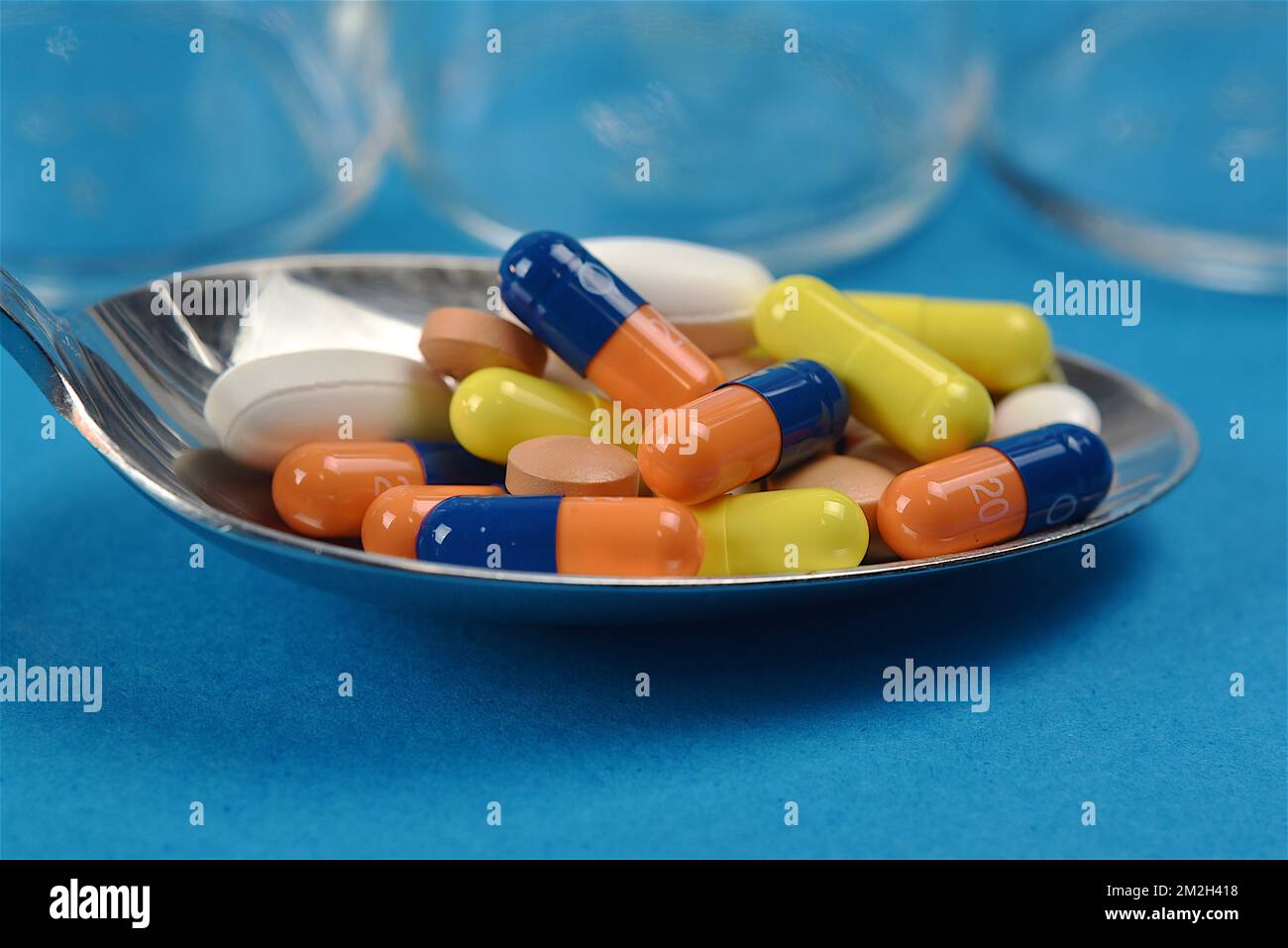 Pharmaceuticals | Médicaments 20/07/2018 Stock Photo