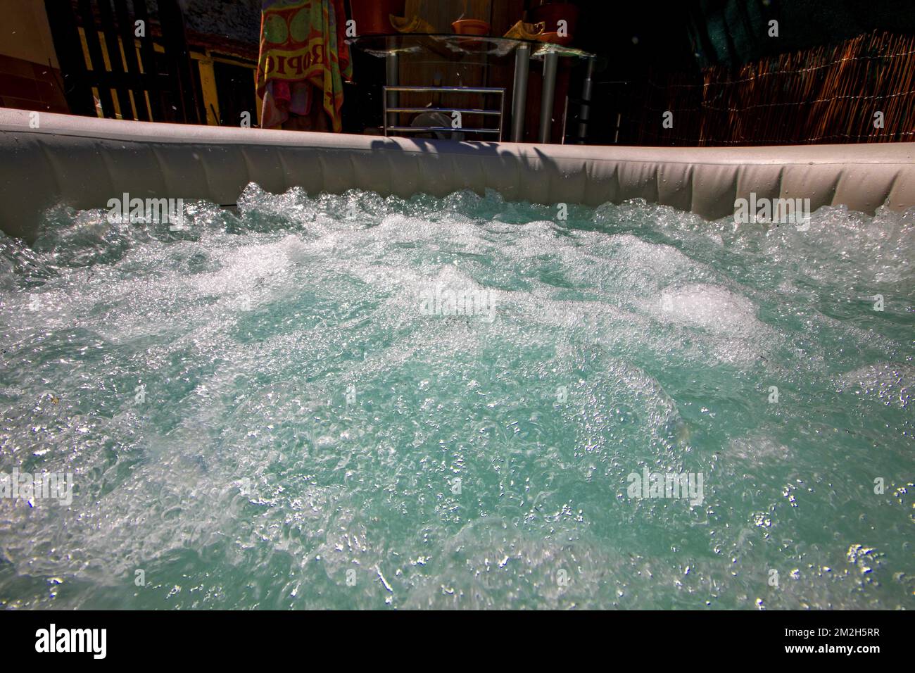 Inflatable jacuzzi Jacuzzi gonflable 23/07/2018 Stock Photo Alamy