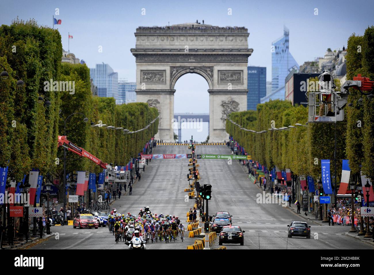 Arc de triomphe race hires stock photography and images Alamy