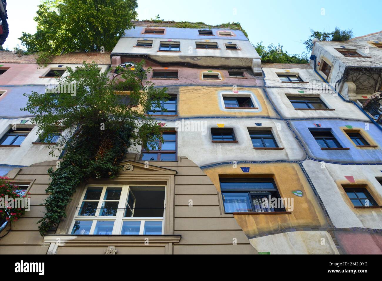 Hundertwasserhaus Vienna | Maison Hundertwasser Vienne 16/08/2018 Stock Photo