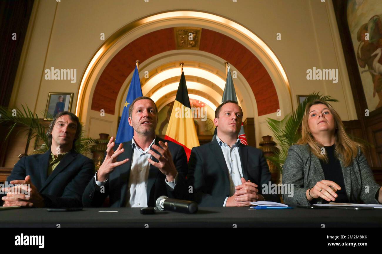 Future Charleroi Ecolo elderman Xavier Desgain, Charleroi's mayor Paul Future