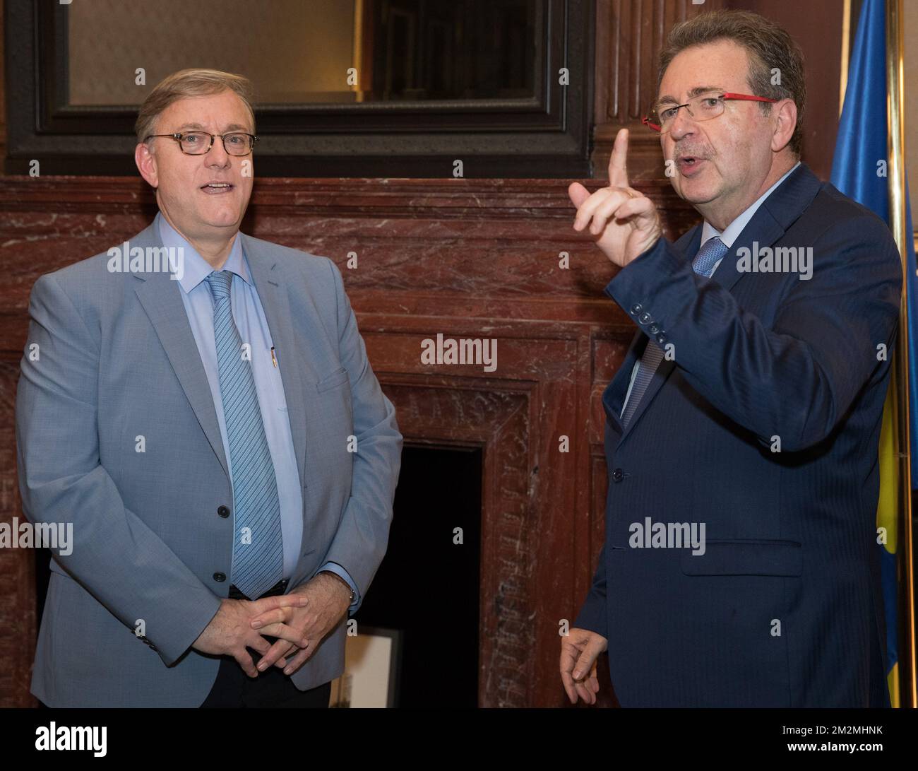 Etterbeek mayor Vincent De Wolf and Brussels region Minister-President Rudi Vervoort pictured during the oath ceremony for the future mayor of Brussels region cities, Monday 26 November 2018. BELGA PHOTO BENOIT DOPPAGNE Stock Photo