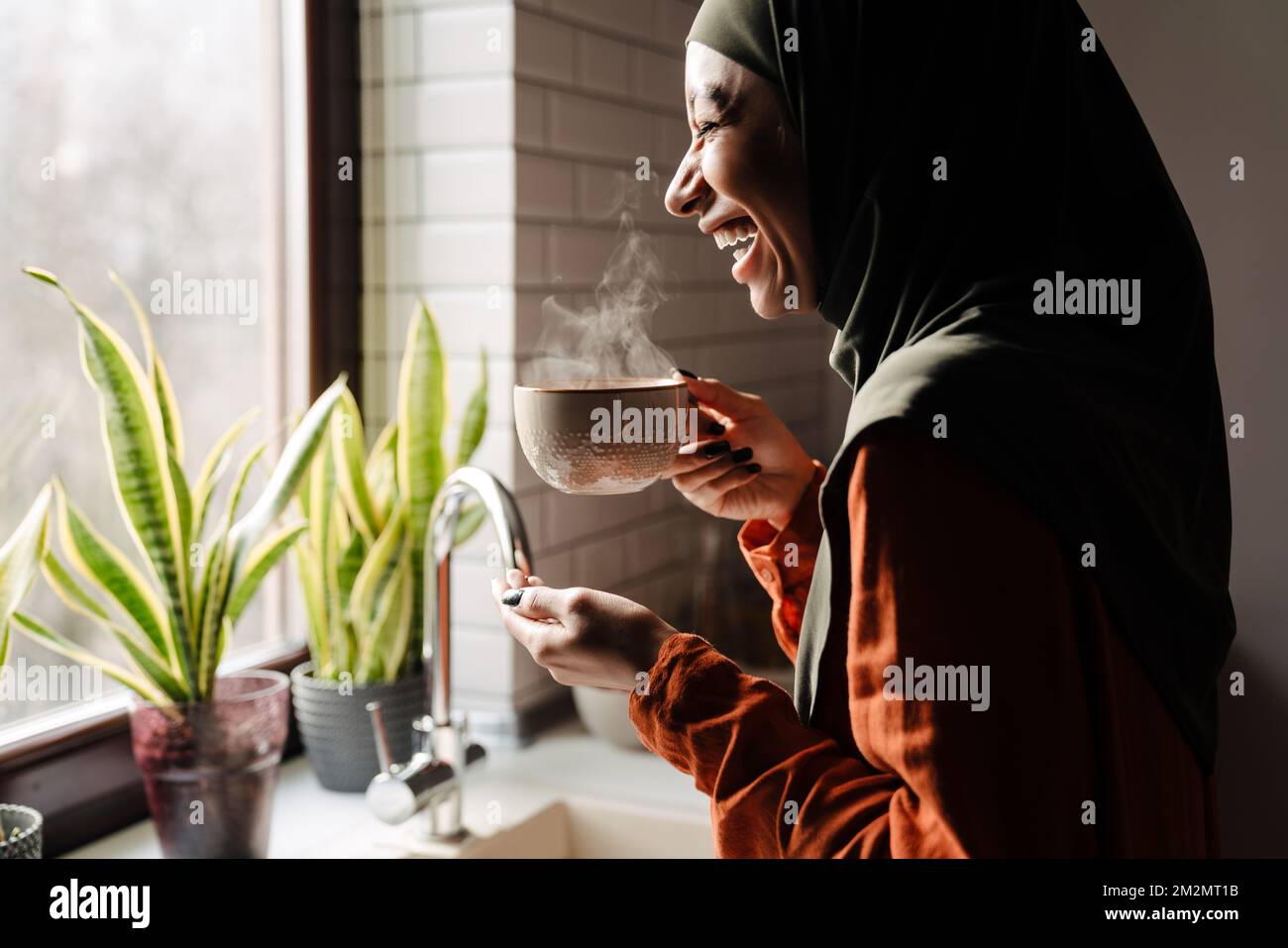 Hijab hot hi-res stock photography and images - Alamy