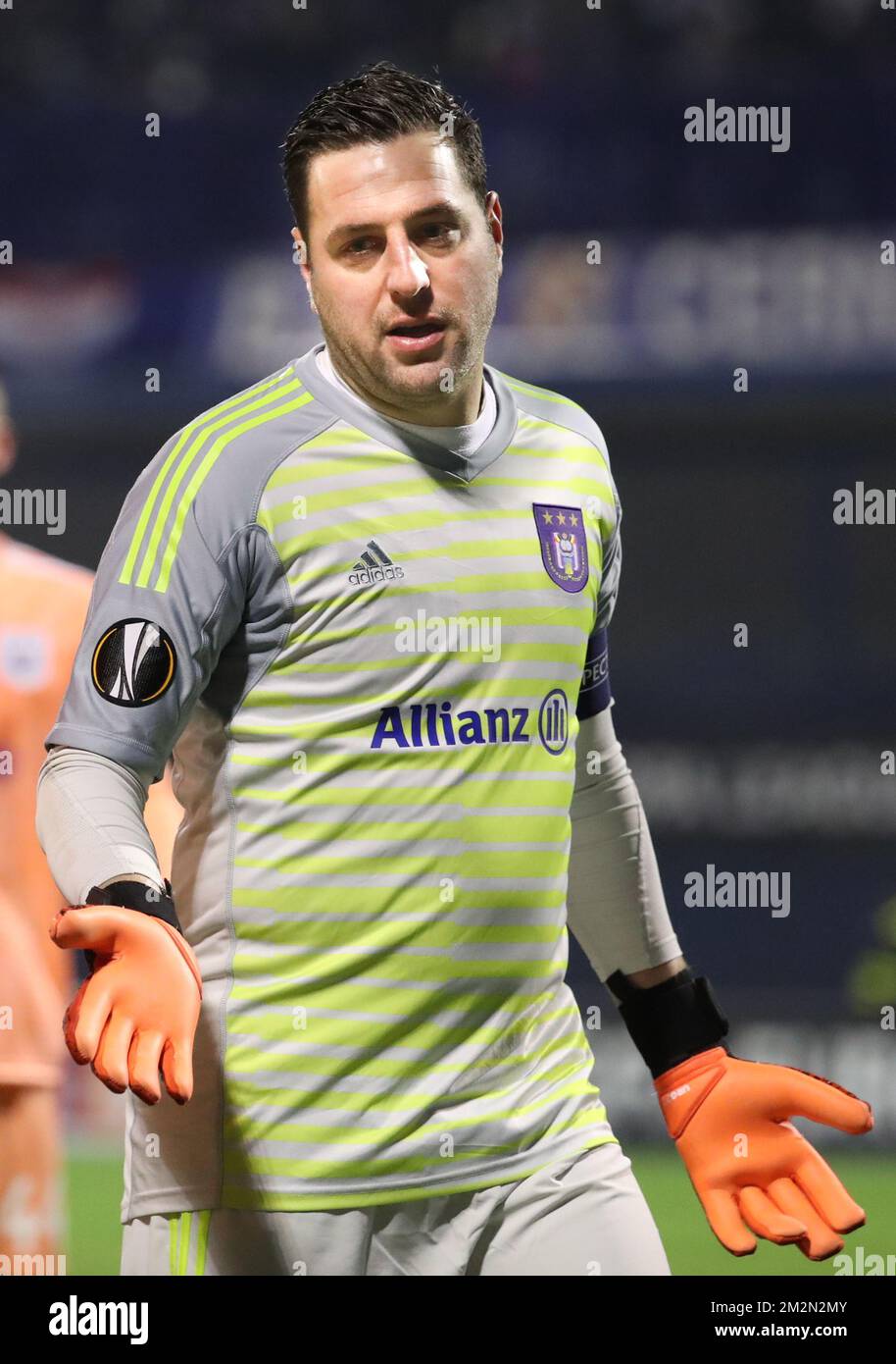 Anderlecht's goalkeeper Frank Boeckx gestures during the game between Belgian team RSCA Anderlecht and Croatian team Dinamo Zagreb, in Zagreb, Thursday 13 December 2018, their first round match on day six of the Europa League group stage. BELGA PHOTO VIRGINIE LEFOUR Stock Photo