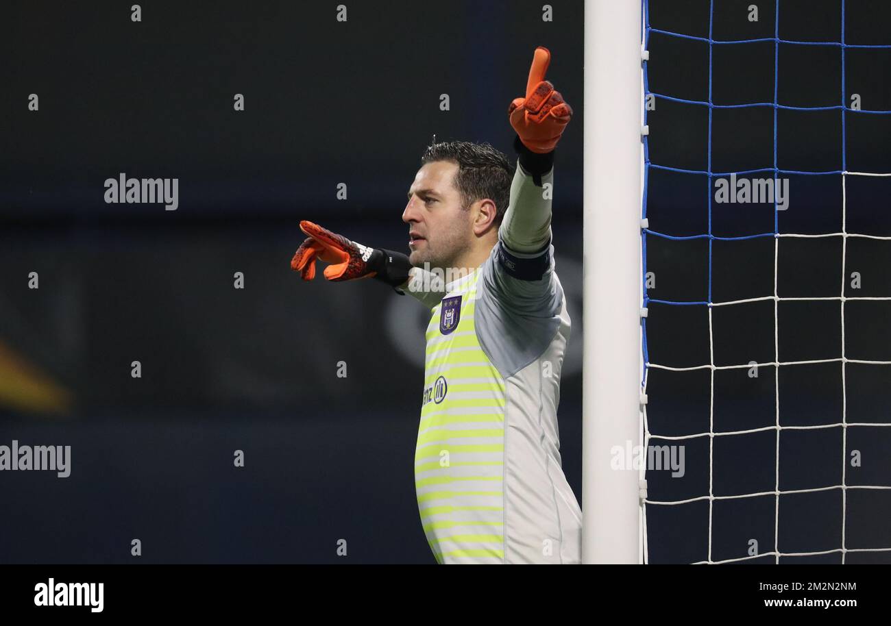 Anderlecht's goalkeeper Frank Boeckx gestures during the game between Belgian team RSCA Anderlecht and Croatian team Dinamo Zagreb, in Zagreb, Thursday 13 December 2018, their first round match on day six of the Europa League group stage. BELGA PHOTO VIRGINIE LEFOUR Stock Photo