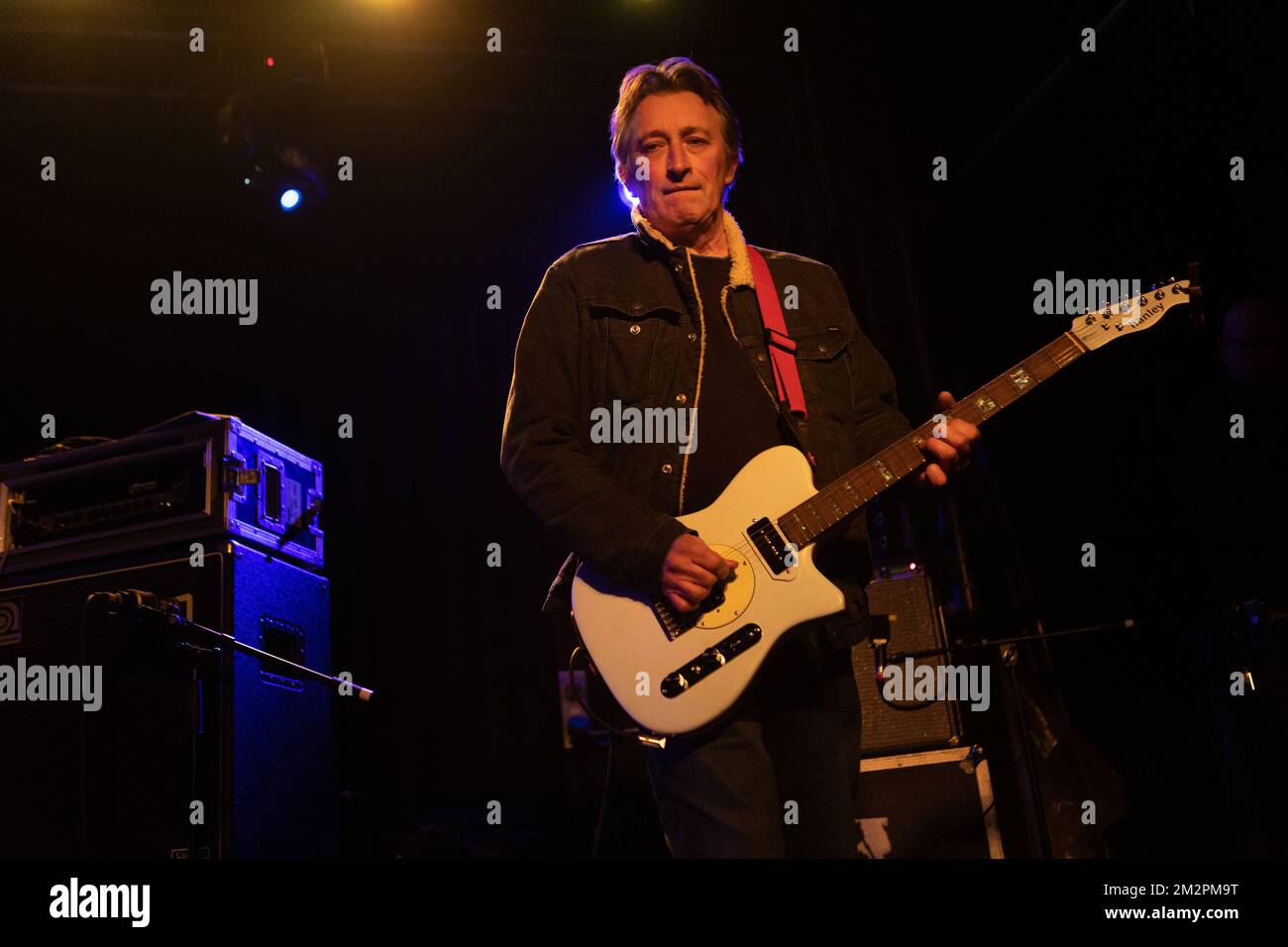 Oxford, United Kingdom. 12th, December 2022. The English rock band The Chameleons performs a live concert at the O2 Academy Oxford in Oxford. Here guitarist Reg Smithies is seen live on stage. (Photo credit: Gonzales Photo – Per-Otto Oppi). Stock Photo