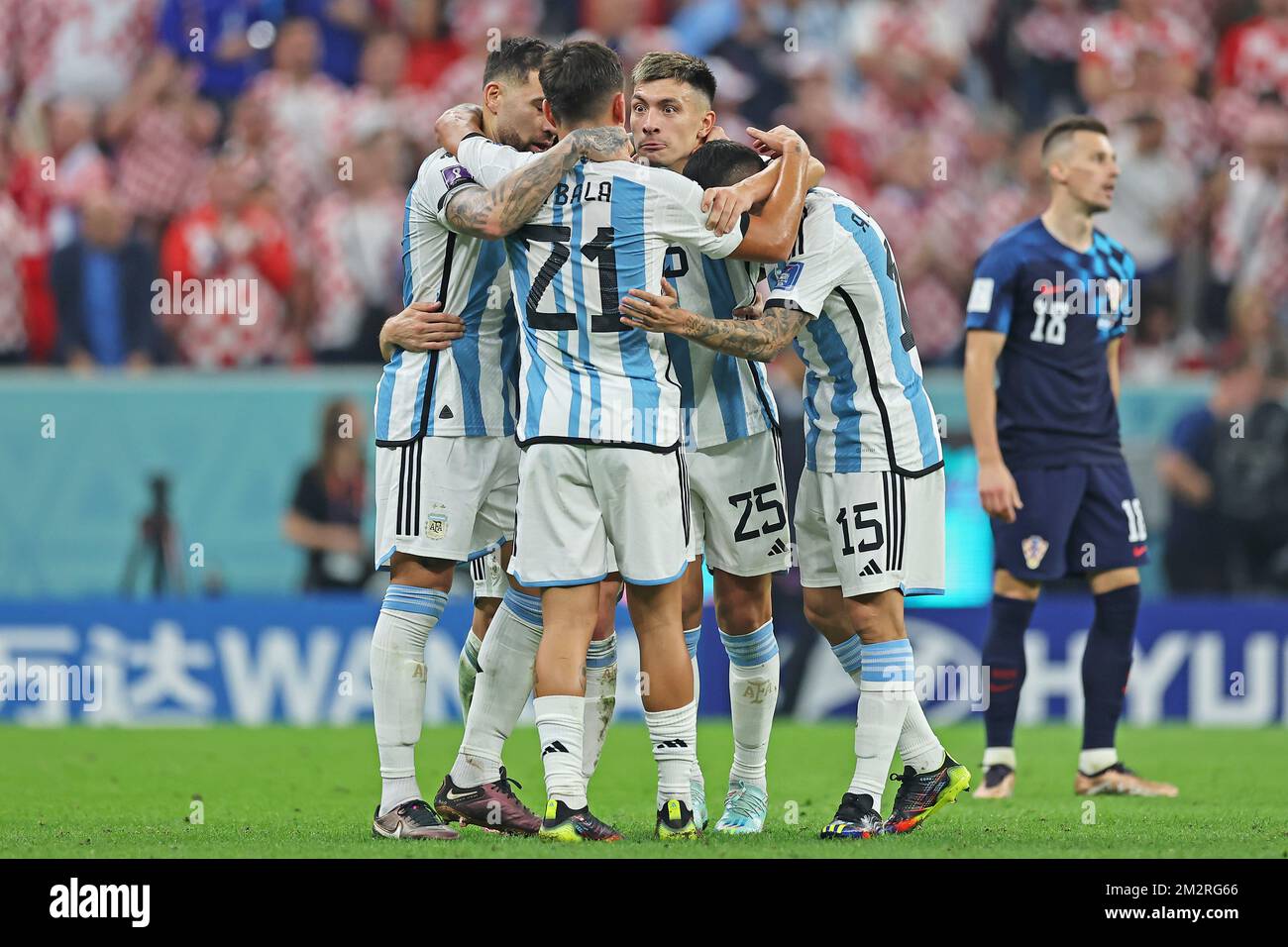 Lisandro Martinez of Argentina celebrates the victory at full time with his teammates during the FIFA World Cup Qatar 2022 match, Semi-final between Argentina and Croatia played at Lusail Stadium on Dec 13, 2022 in Lusail, Qatar. (Photo by Heuler Anbdrey / DiaEsportivo / PRESSIN) Stock Photo