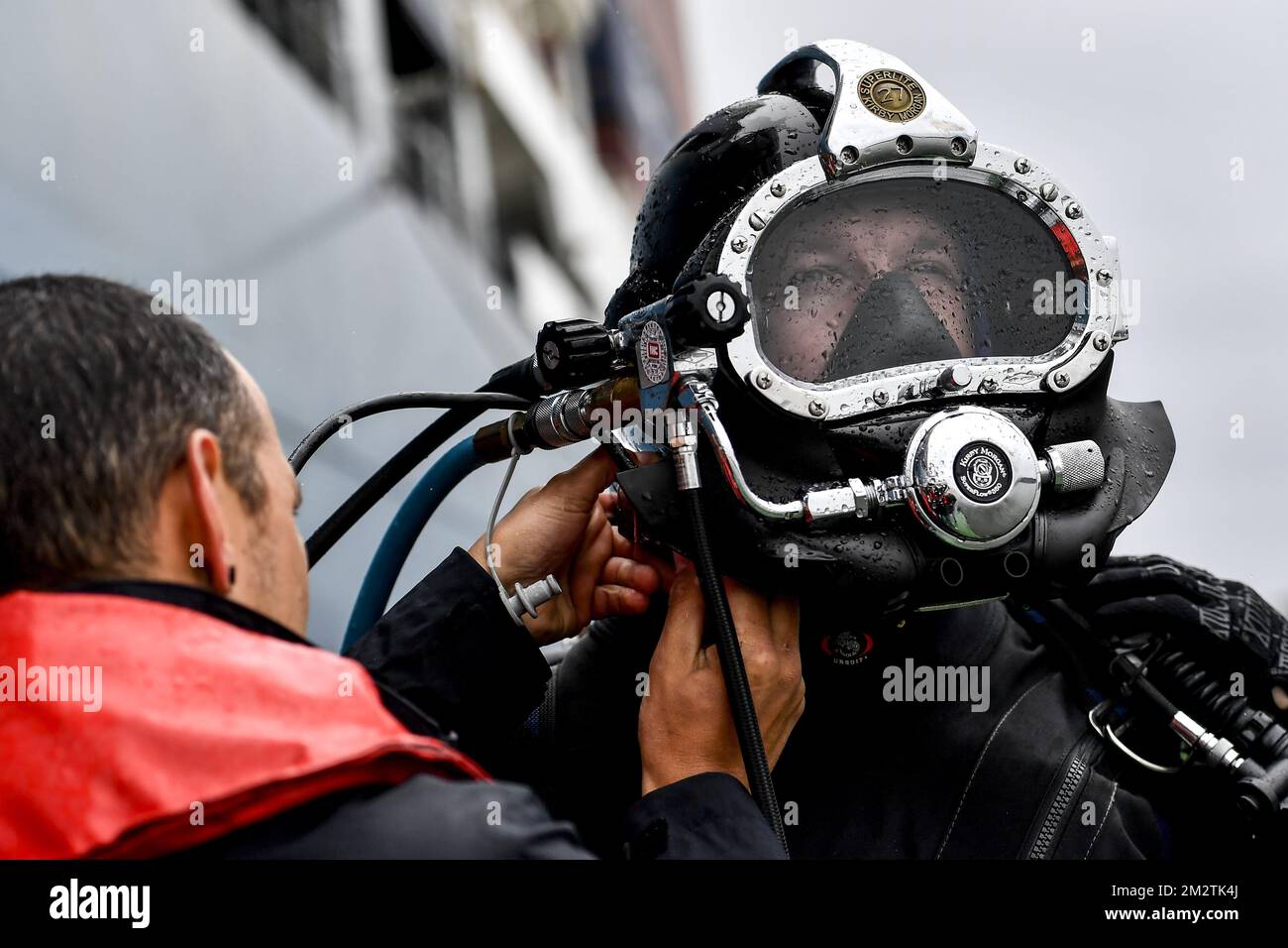 Laboratoriumgebouw hi-res stock photography and images - Alamy
