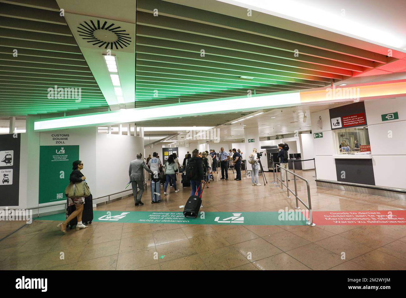 Douane controlezone hi-res stock photography and images - Alamy